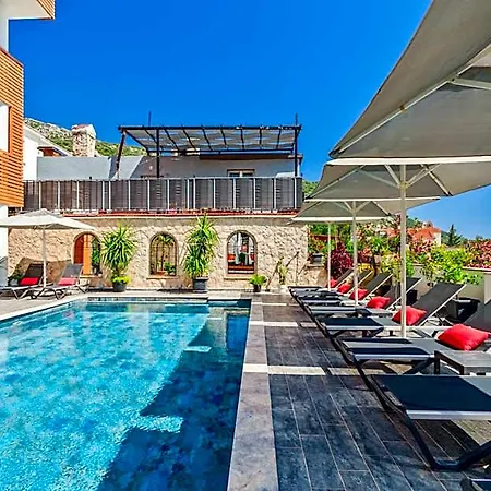 Lupia Hotel 4*